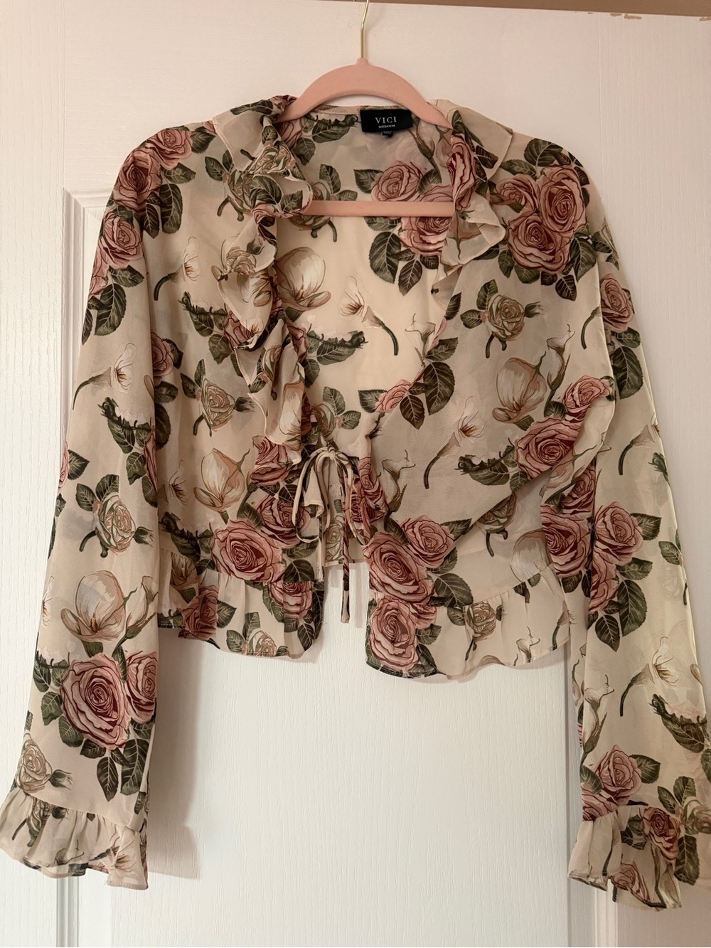VICI Cream Floral Tie-Front Cropped Ruffle Blouse